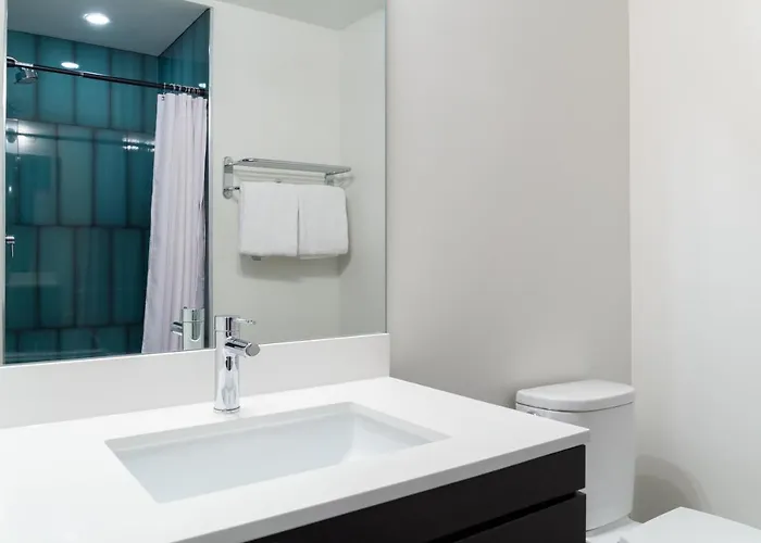 Aparthotel The Plymouth Deluxe Suites By Sonder