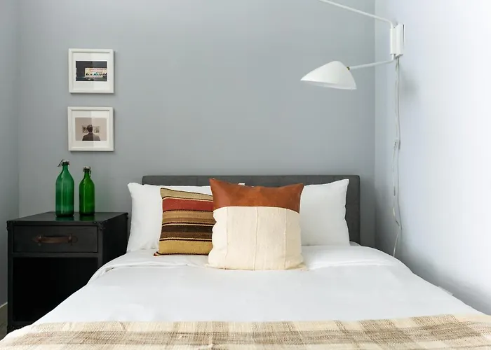 Aparthotel The Plymouth Deluxe Suites By Sonder