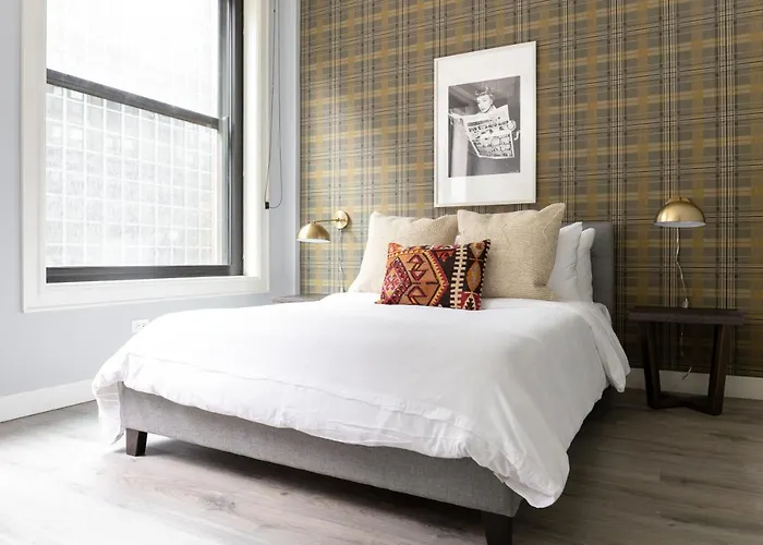 The Plymouth Deluxe Suites By Sonder *