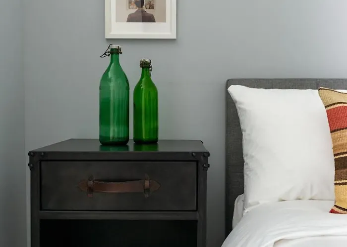 The Plymouth Deluxe Suites By Sonder * Chicago