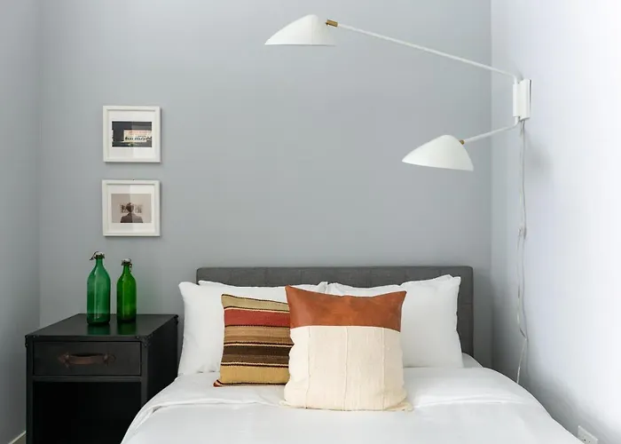 Aparthotel The Plymouth Deluxe Suites By Sonder Chicago