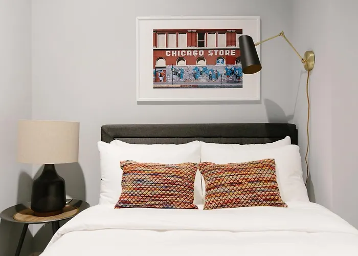 The Plymouth Deluxe Suites By Sonder Aparthotel