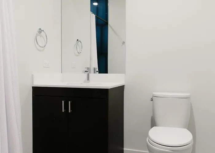 The Plymouth Deluxe Suites By Sonder Aparthotel *