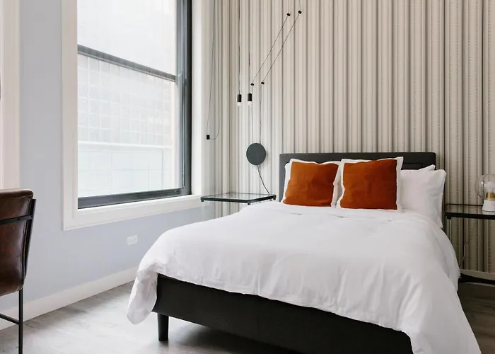 The Plymouth Deluxe Suites By Sonder *