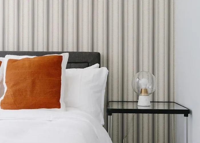 Aparthotel The Plymouth Deluxe Suites By Sonder *