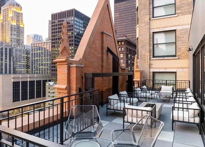 Aparthotel The Plymouth Deluxe Suites By Sonder Chicago